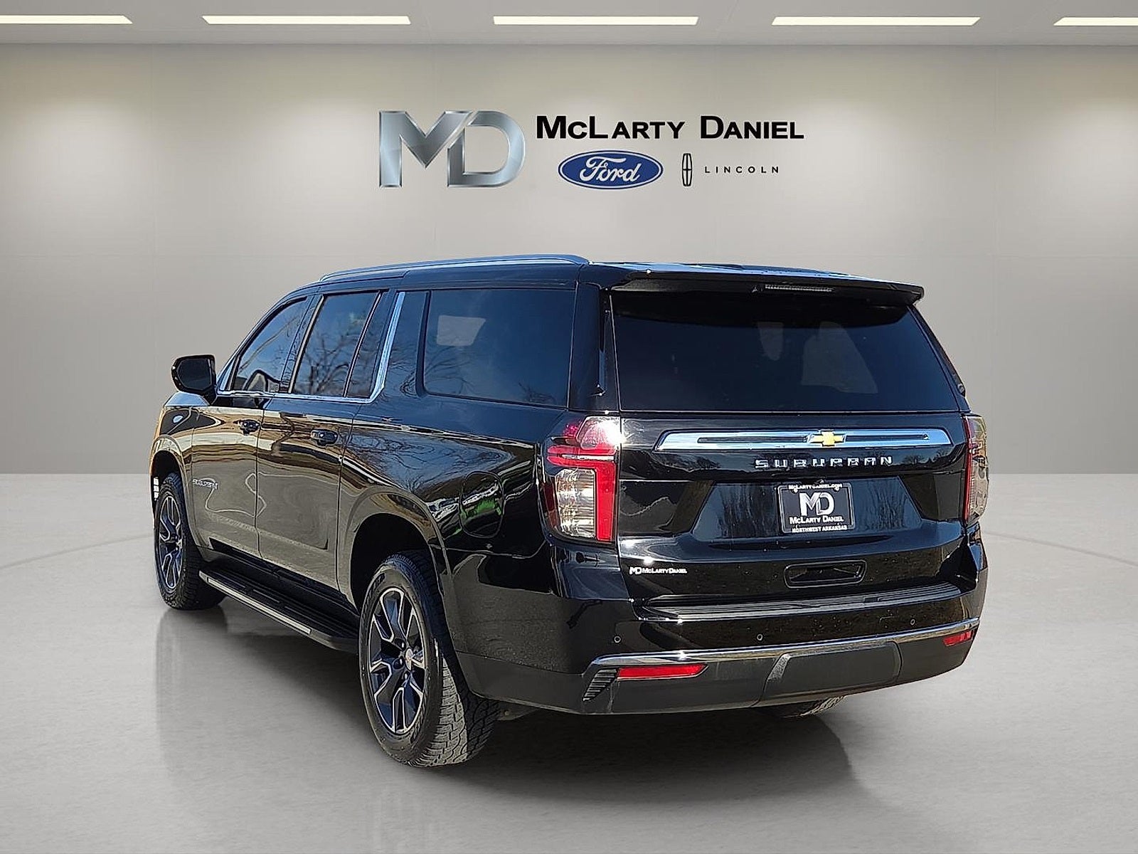 2024 Chevrolet Suburban LS