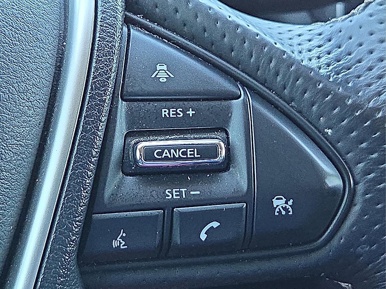 2022 Nissan Maxima SV