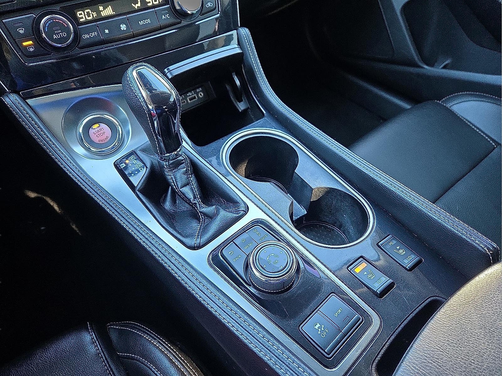 2022 Nissan Maxima SV