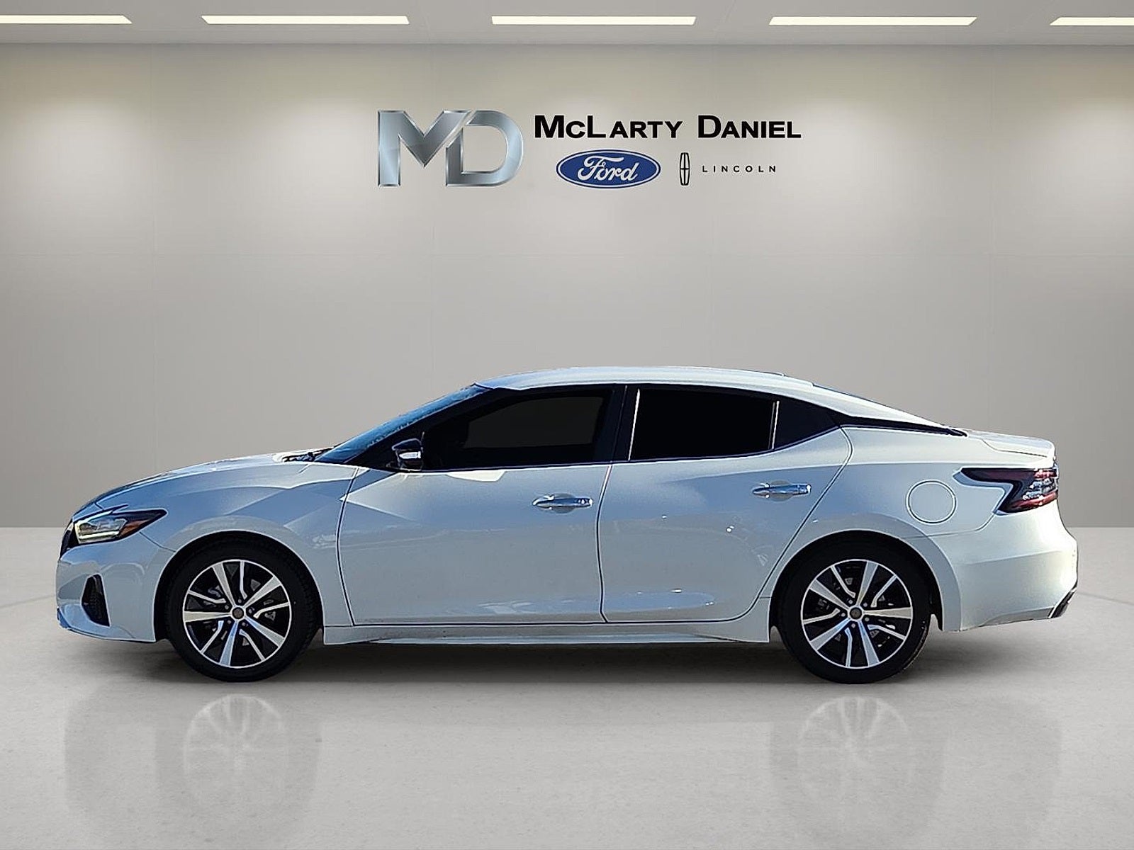 2022 Nissan Maxima SV