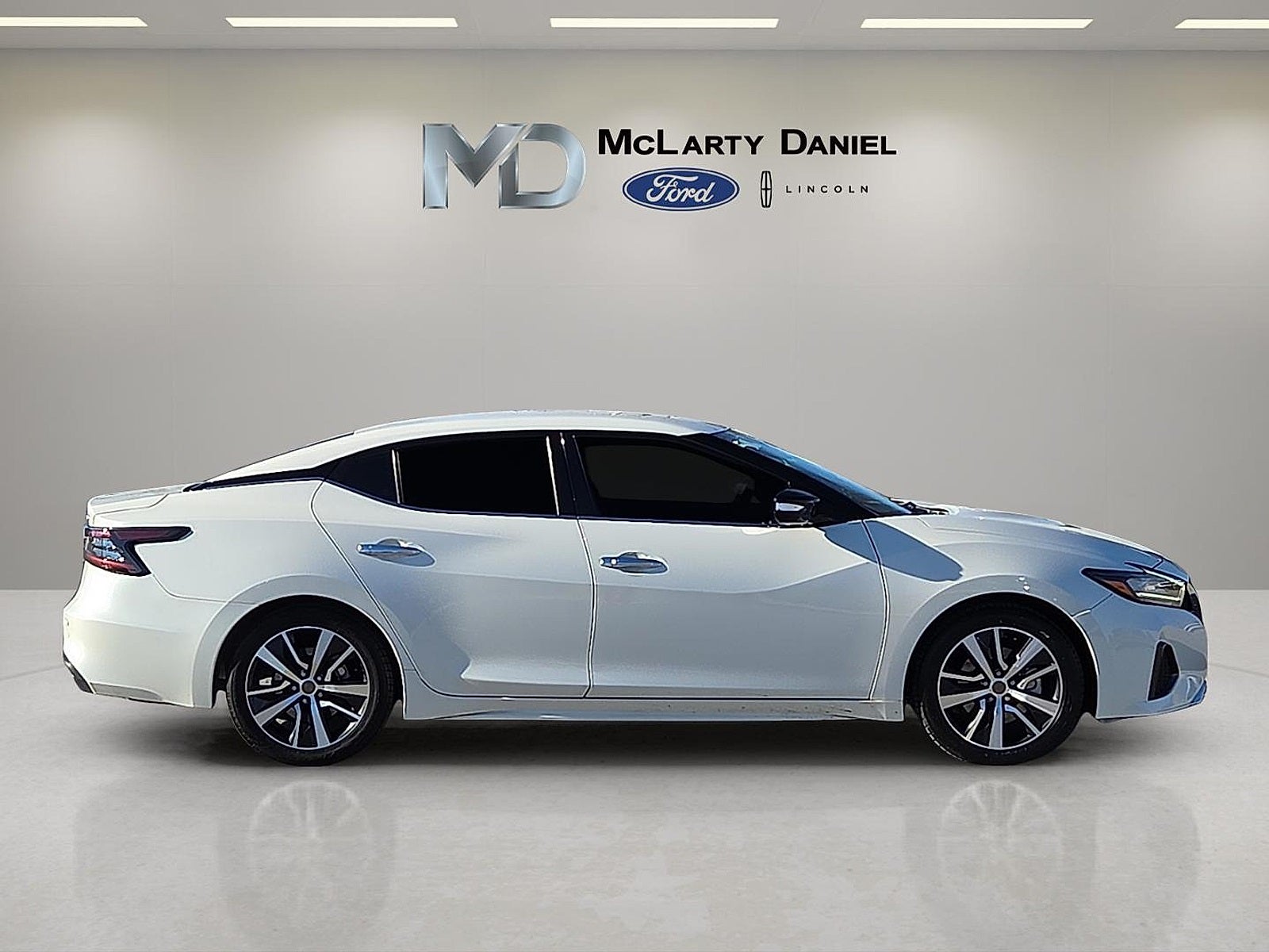 2022 Nissan Maxima SV