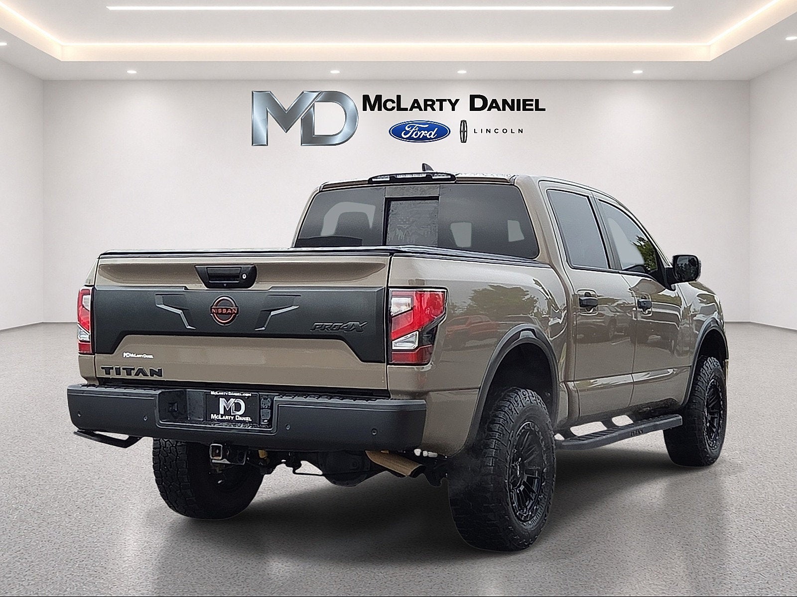 2023 Nissan Titan PRO-4X