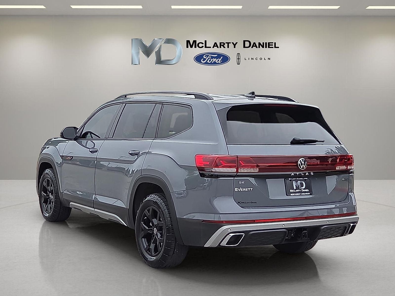 2025 Volkswagen Atlas 2.0T Peak Edition