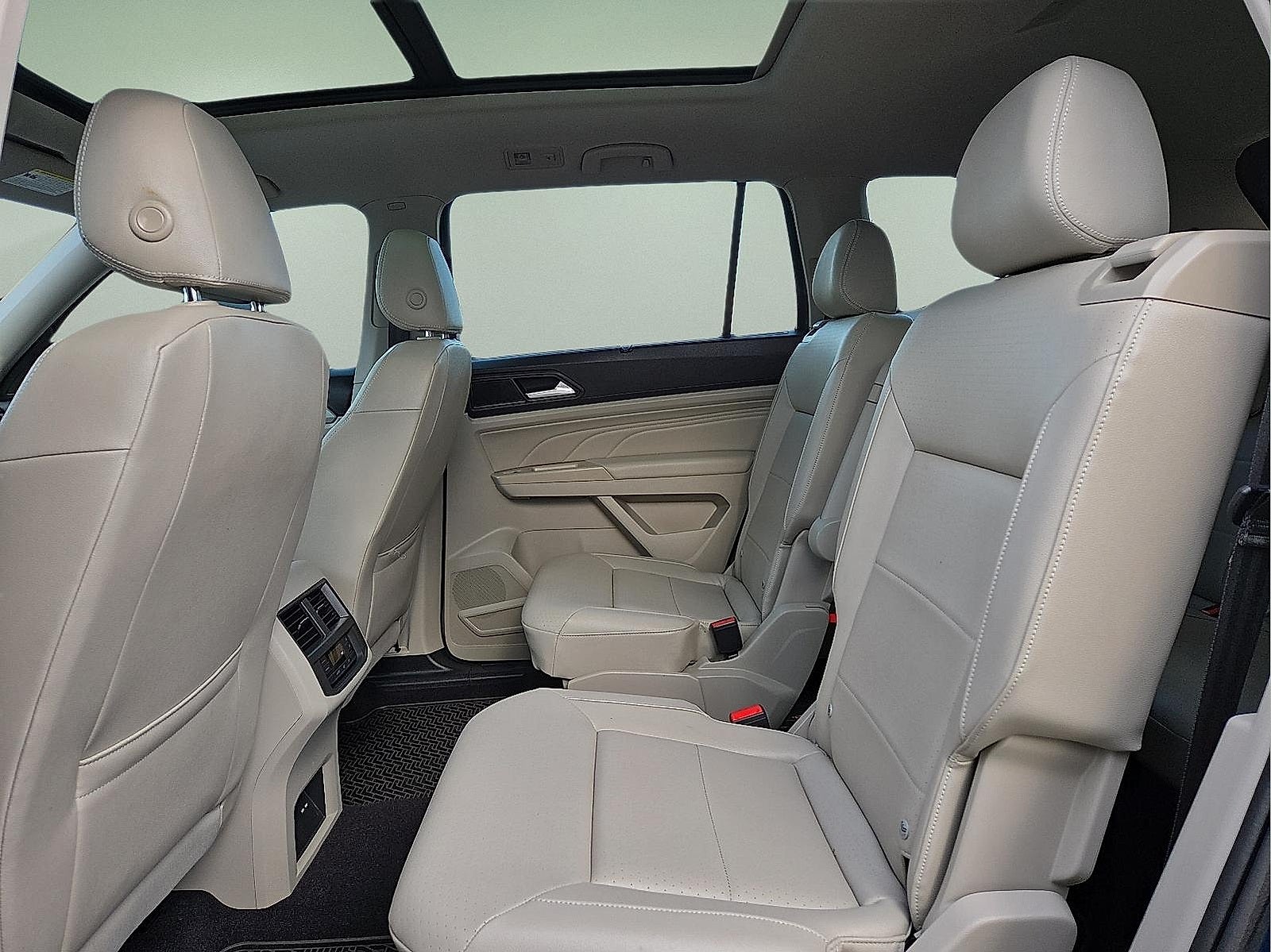 2021 Volkswagen Atlas 3.6L V6 SE w/Technology