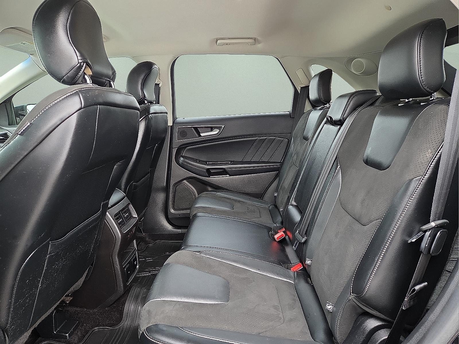 2017 Ford Edge Sport