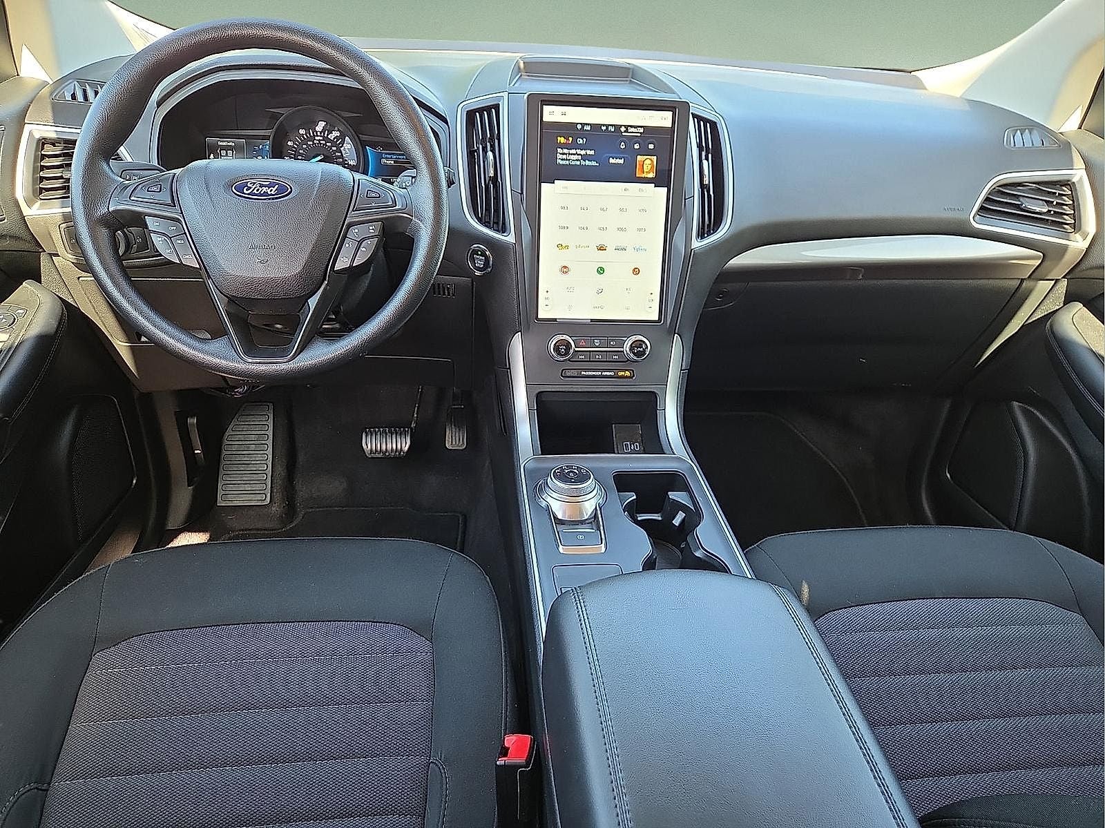 2024 Ford Edge SE