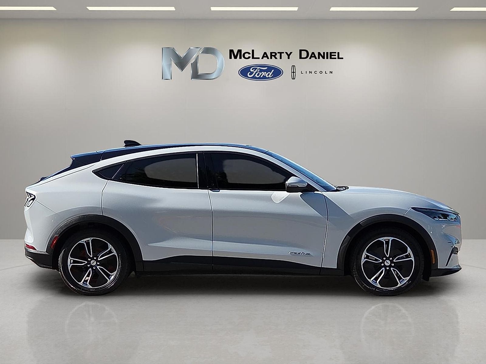 2021 Ford Mustang Mach-E Select