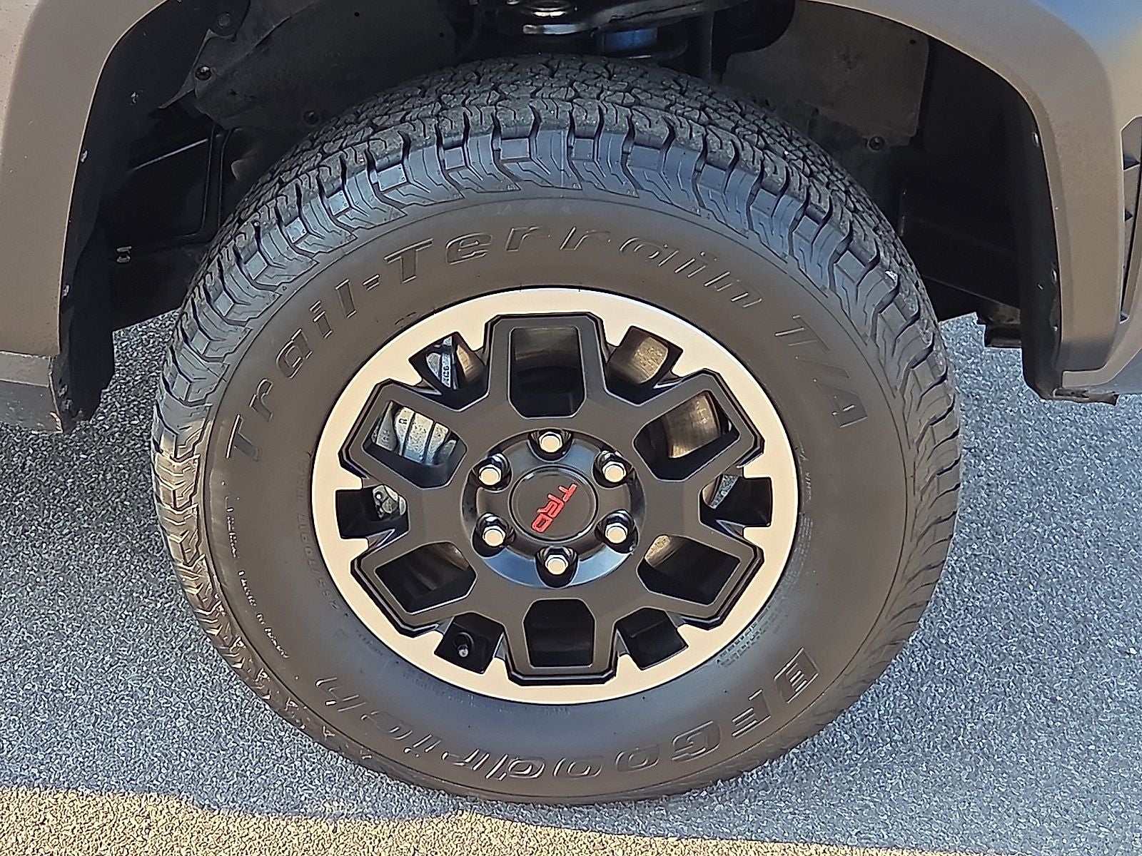 2025 Toyota Tacoma TRD Off-Road