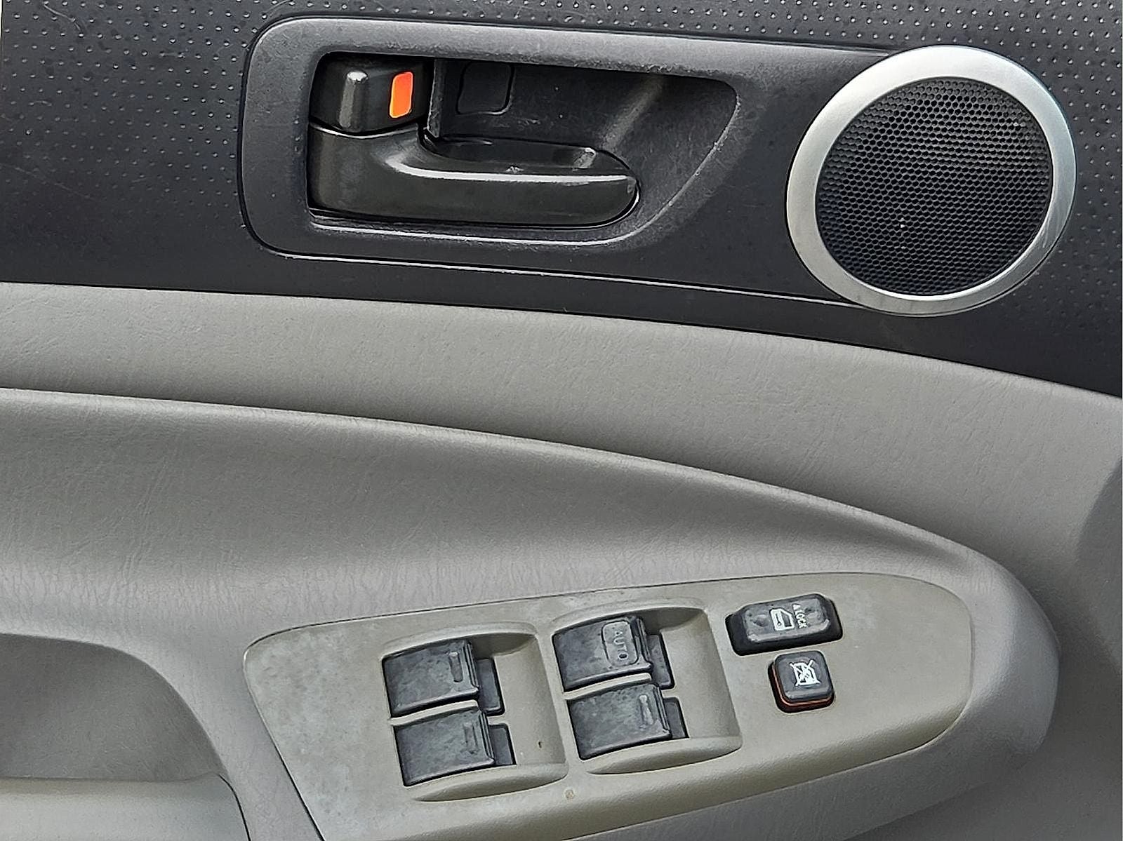2011 Toyota Tacoma Base V6