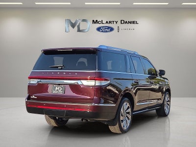 2023 Lincoln Navigator L Reserve