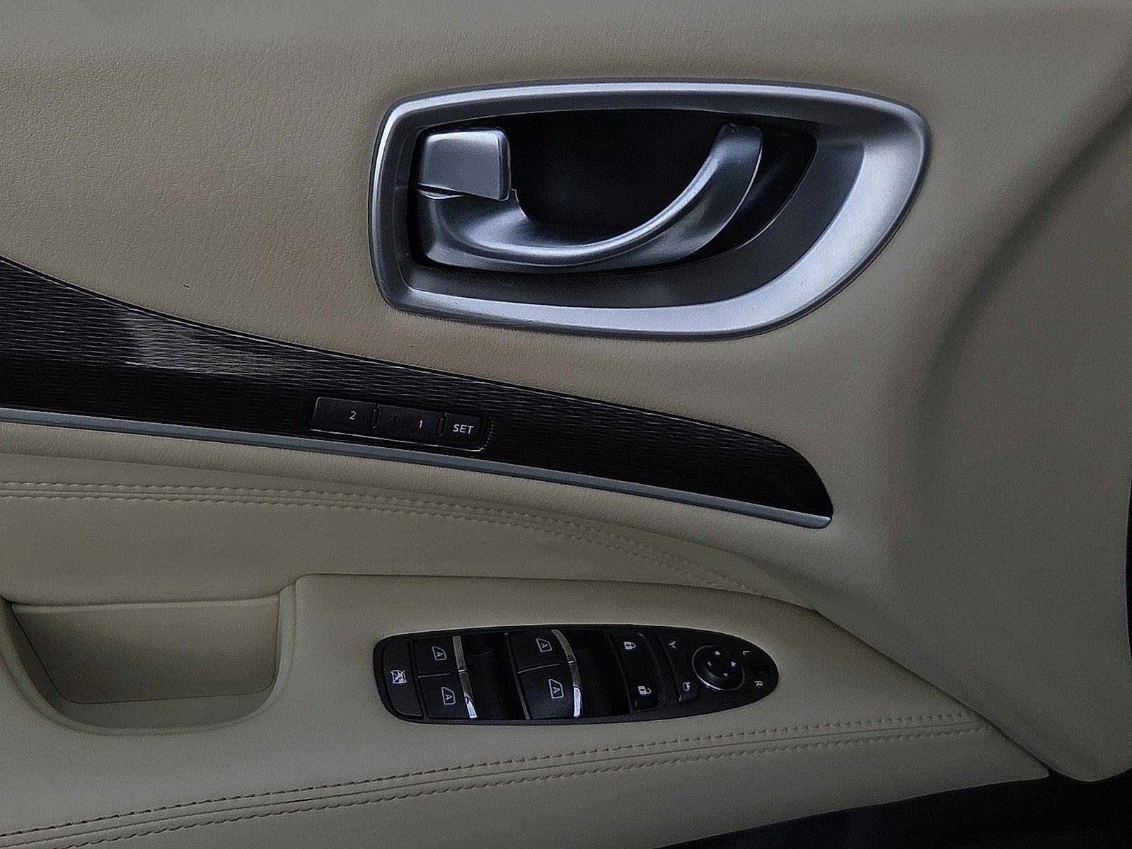 2017 INFINITI QX60 Base