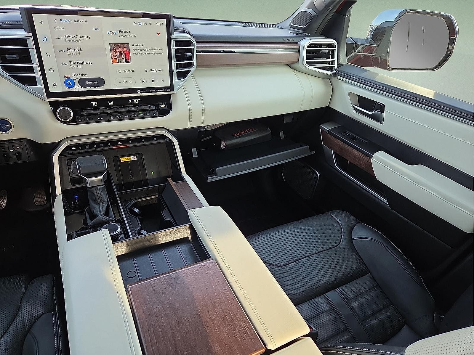 2022 Toyota Tundra Hybrid Capstone