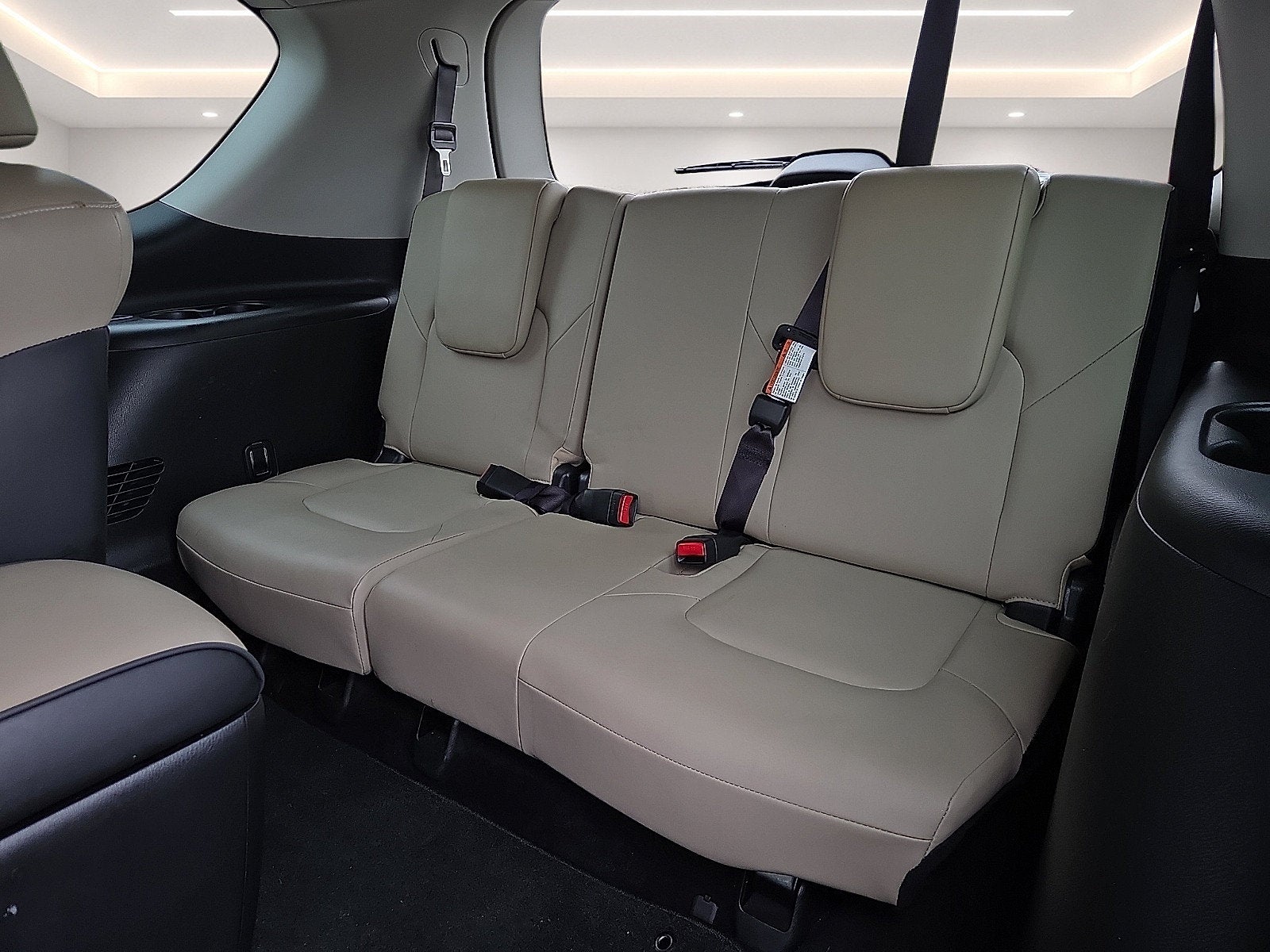 2022 INFINITI QX80 Premium Select