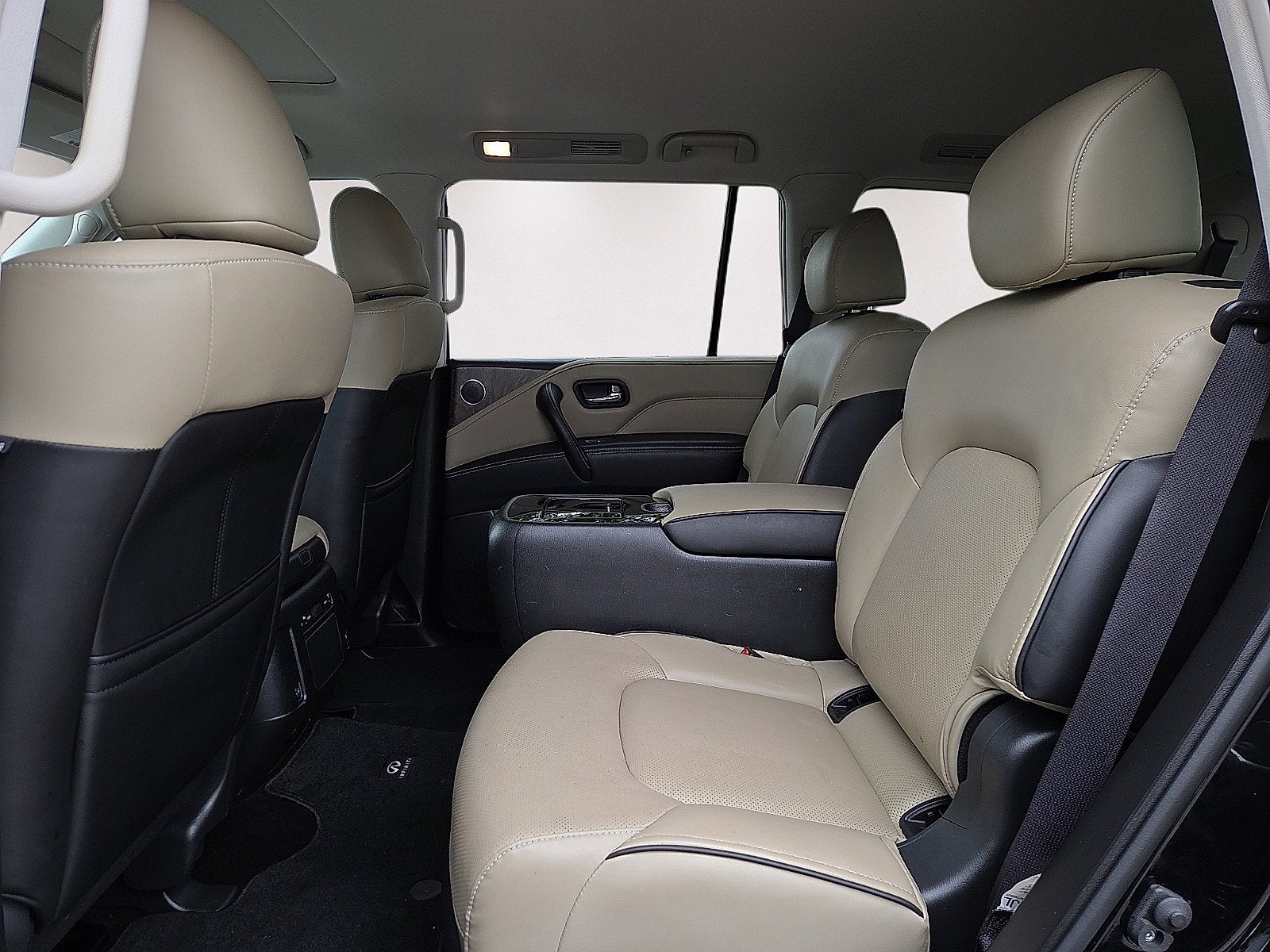 2022 INFINITI QX80 Premium Select