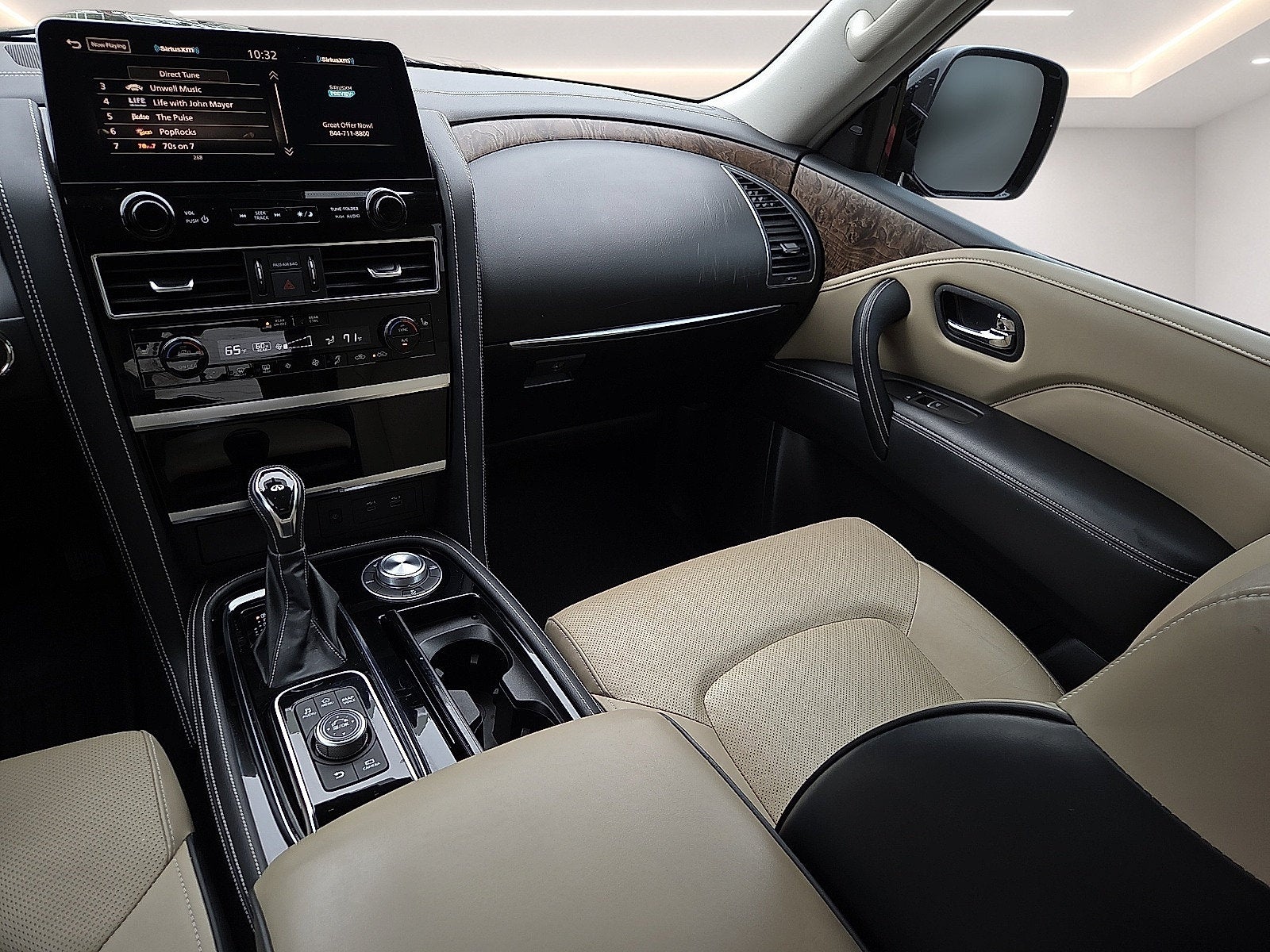 2022 INFINITI QX80 Premium Select