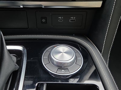 2022 INFINITI QX80 Premium Select