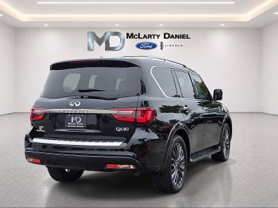 2022 INFINITI QX80 Premium Select