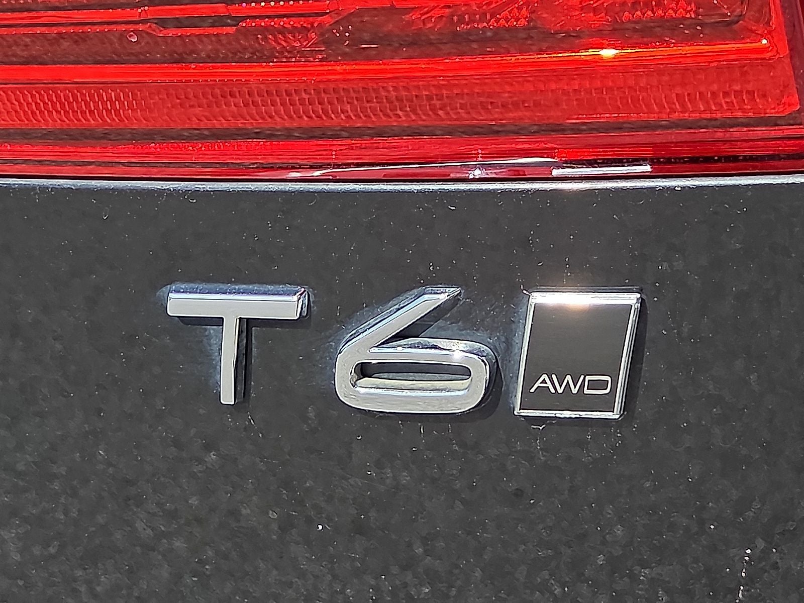 2018 Volvo XC60 T6 Momentum
