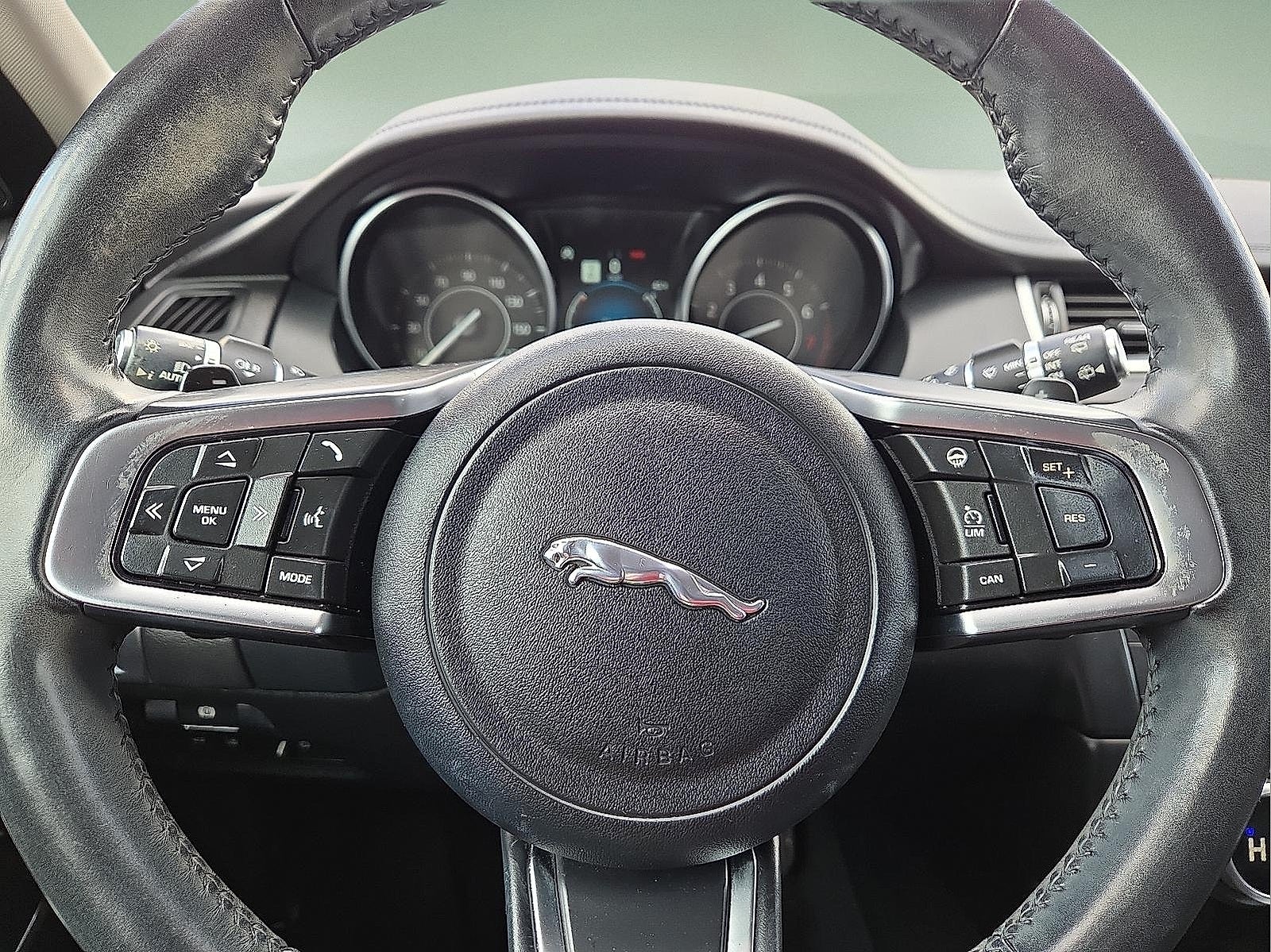 2020 Jaguar E-PACE Base