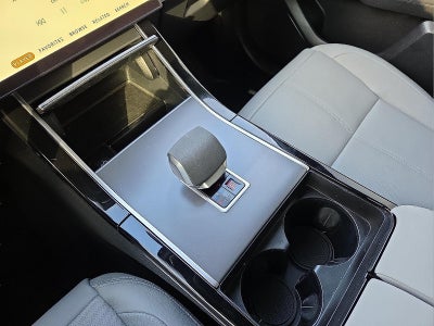 2024 Land Rover Range Rover Velar Dynamic SE