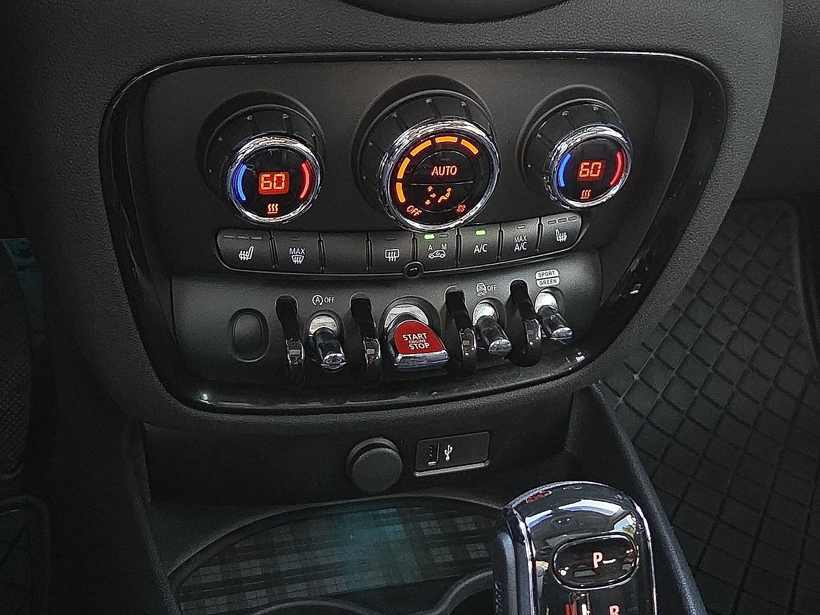 2020 MINI Cooper S Clubman Signature