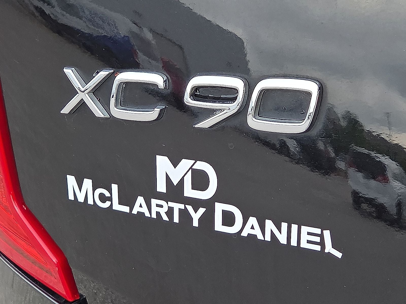 2016 Volvo XC90 T6 Momentum