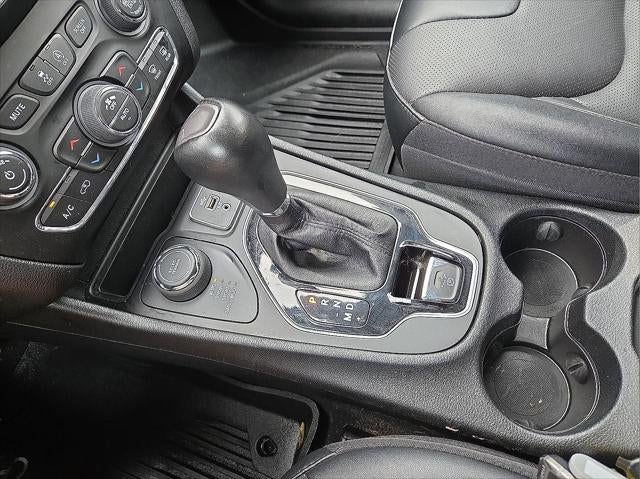 2023 Jeep Cherokee Altitude Lux 4x4