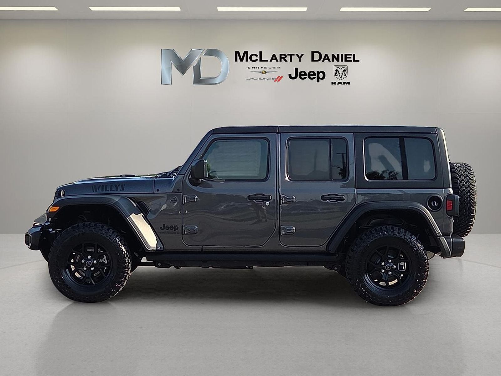 2025 Jeep Wrangler 4-Door Willys 4x4