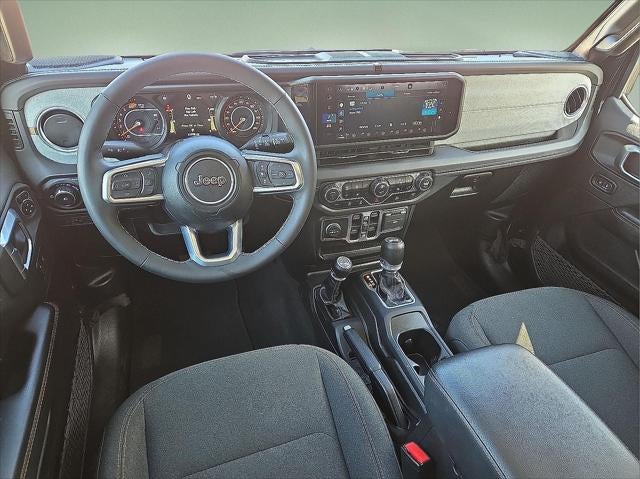 2025 Jeep Wrangler 4-Door Sahara 4x4