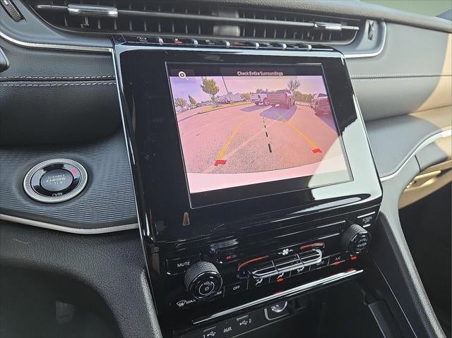 2025 Jeep Grand Cherokee L Laredo X 4x4