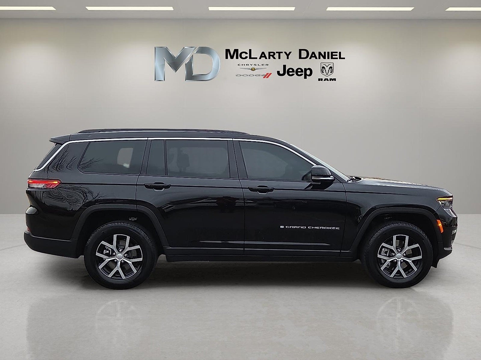 2025 Jeep Grand Cherokee L Limited 4x4