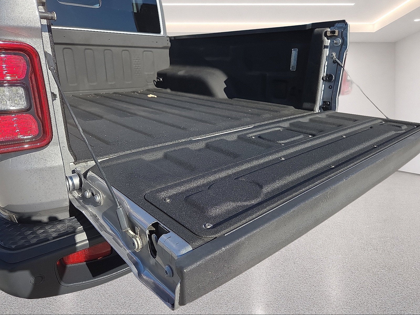 2020 Jeep Gladiator Overland 4x4
