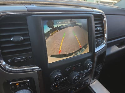 2017 RAM 1500 Laramie Crew Cab 4x4 5'7' Box