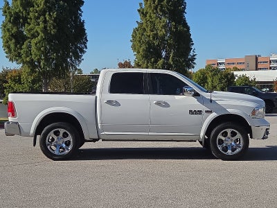 2017 RAM 1500 Laramie Crew Cab 4x4 5'7' Box