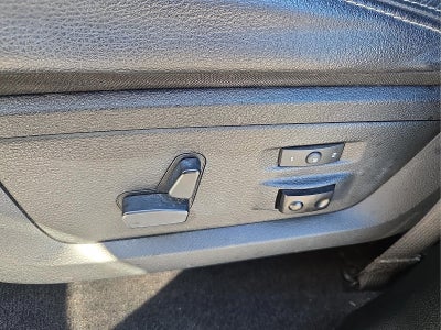 2017 RAM 1500 Laramie Crew Cab 4x4 5'7' Box