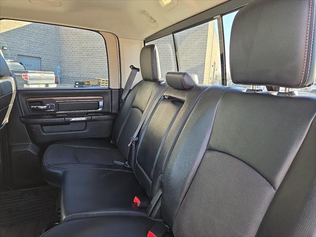 2017 RAM 1500 Laramie Crew Cab 4x4 5'7' Box