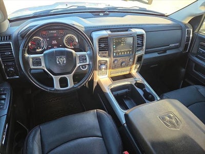 2017 RAM 1500 Laramie Crew Cab 4x4 5'7' Box