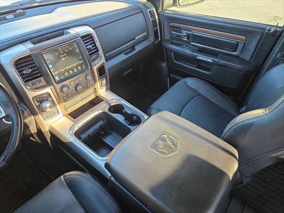 2017 RAM 1500 Laramie Crew Cab 4x4 5'7' Box