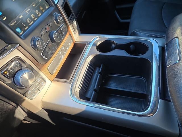 2017 RAM 1500 Laramie Crew Cab 4x4 5'7' Box