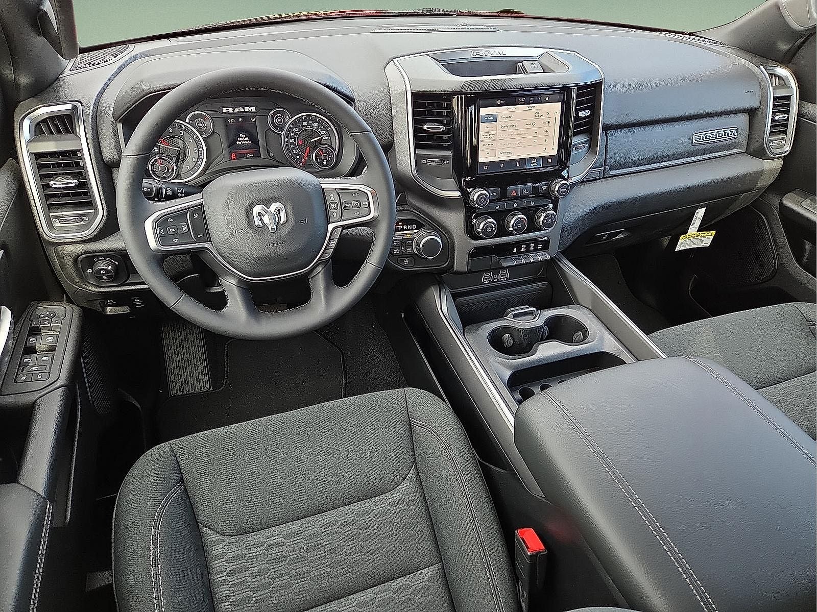 2025 RAM 1500 Big Horn Crew Cab 4x4 6'4' Box