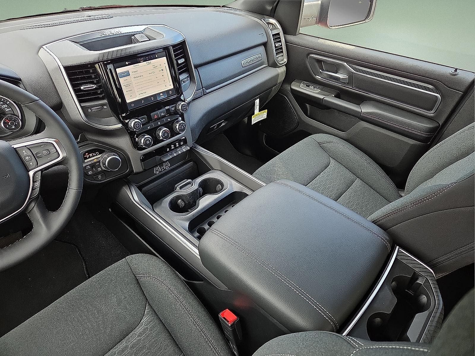 2025 RAM 1500 Big Horn Crew Cab 4x4 6'4' Box