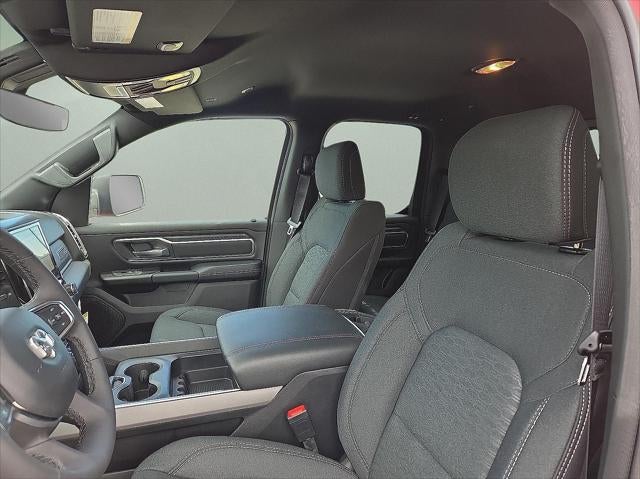 2025 RAM 1500 Big Horn Crew Cab 4x4 6'4' Box