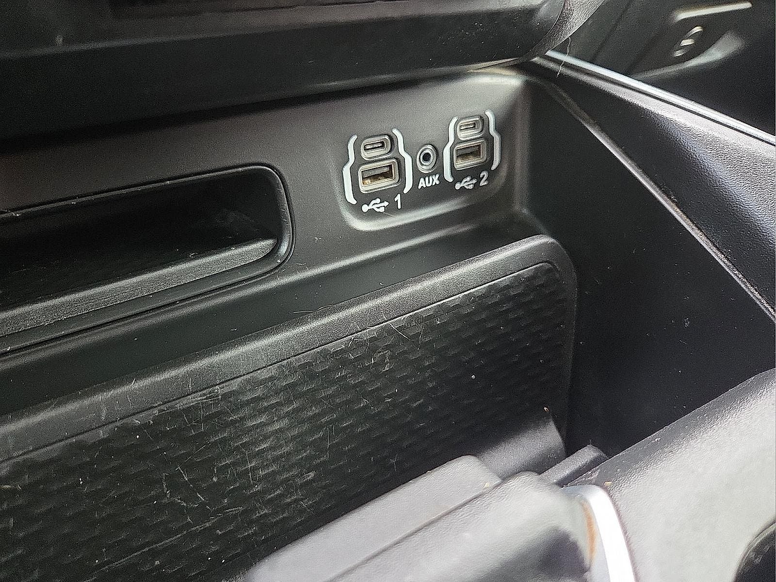 2020 RAM 1500 Big Horn Crew Cab 4x4 5'7' Box