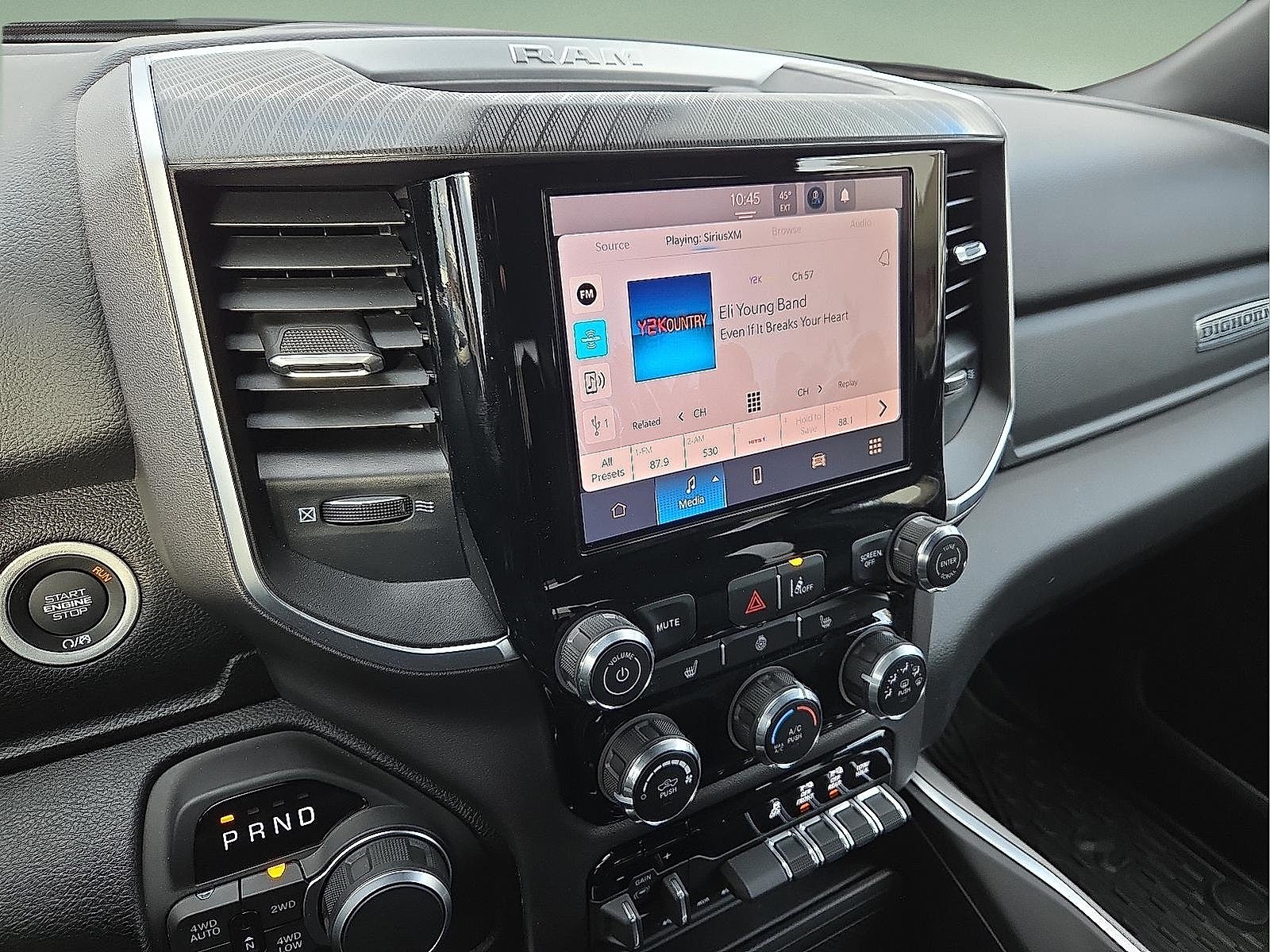 2026 RAM 1500 Big Horn Crew Cab 4x4 5'7' Box