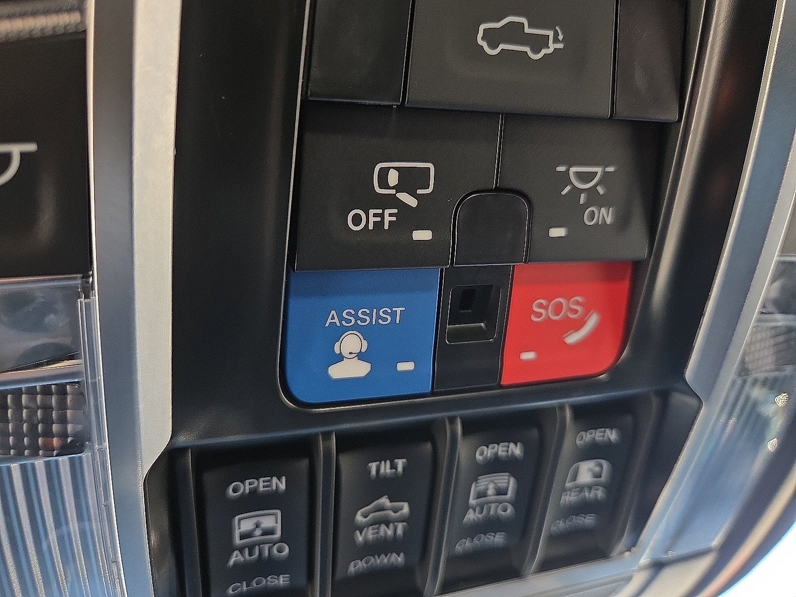 2024 RAM 1500 Limited Crew Cab 4x4 5'7' Box