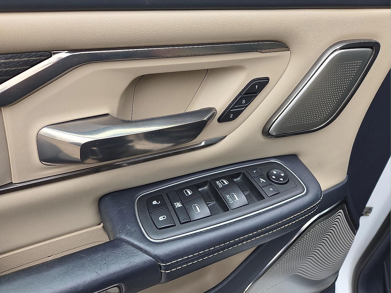 2019 RAM 1500 Limited Crew Cab 4x4 5'7' Box