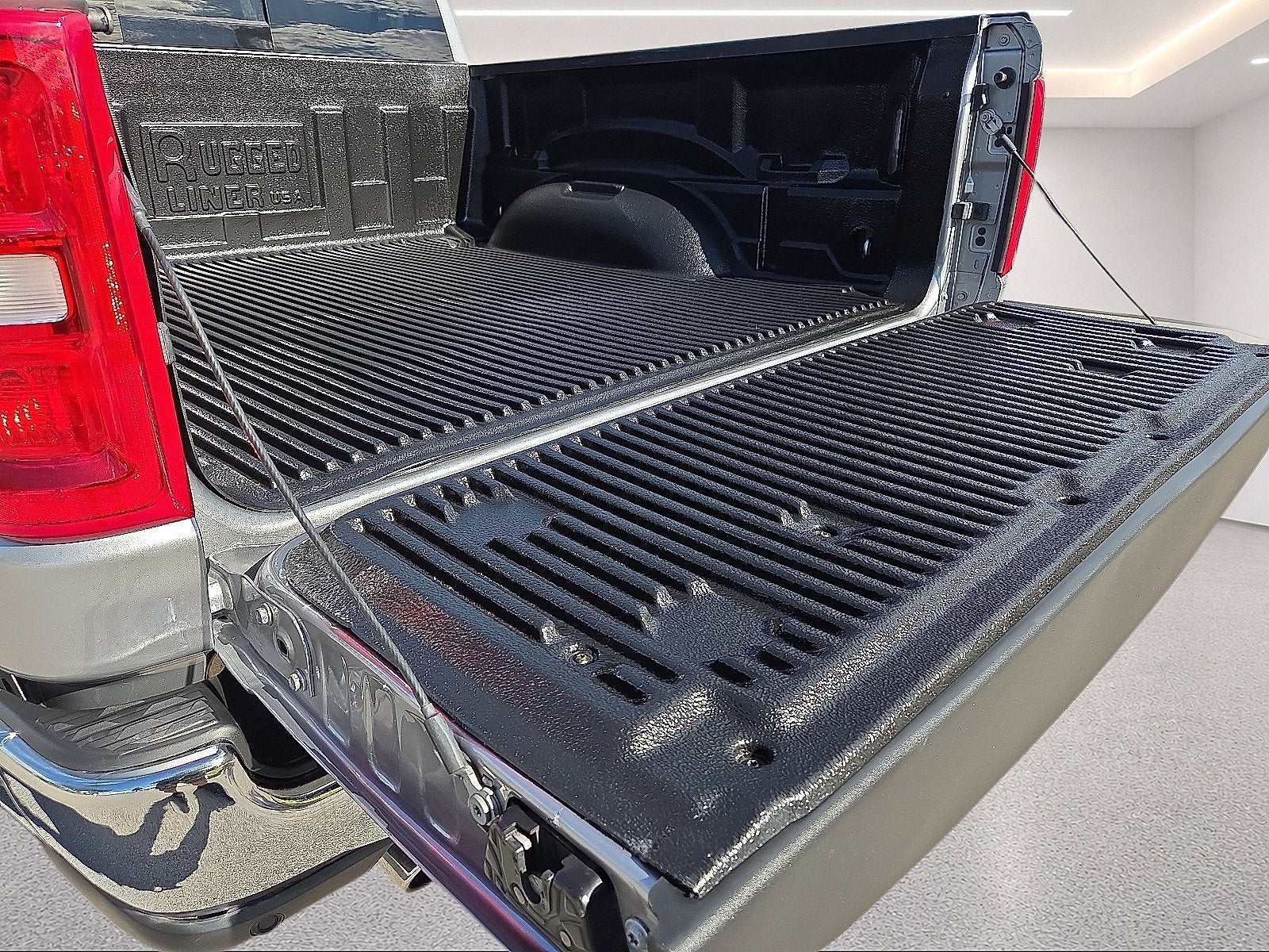2025 RAM 1500 Laramie Crew Cab 4x4 5'7' Box
