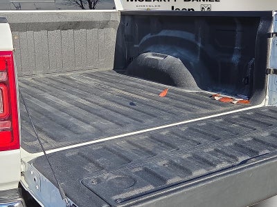 2020 RAM 1500 Laramie Crew Cab 4x4 5'7' Box