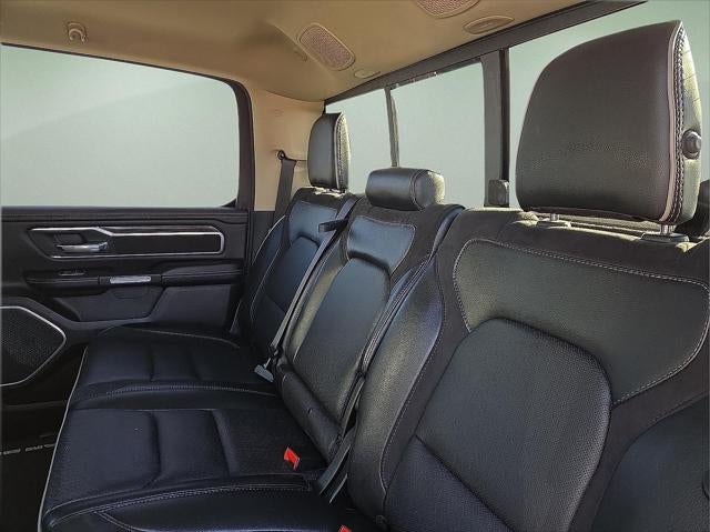 2020 RAM 1500 Laramie Crew Cab 4x4 5'7' Box