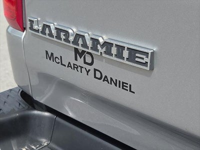 2021 RAM 1500 Laramie Crew Cab 4x4 5'7' Box
